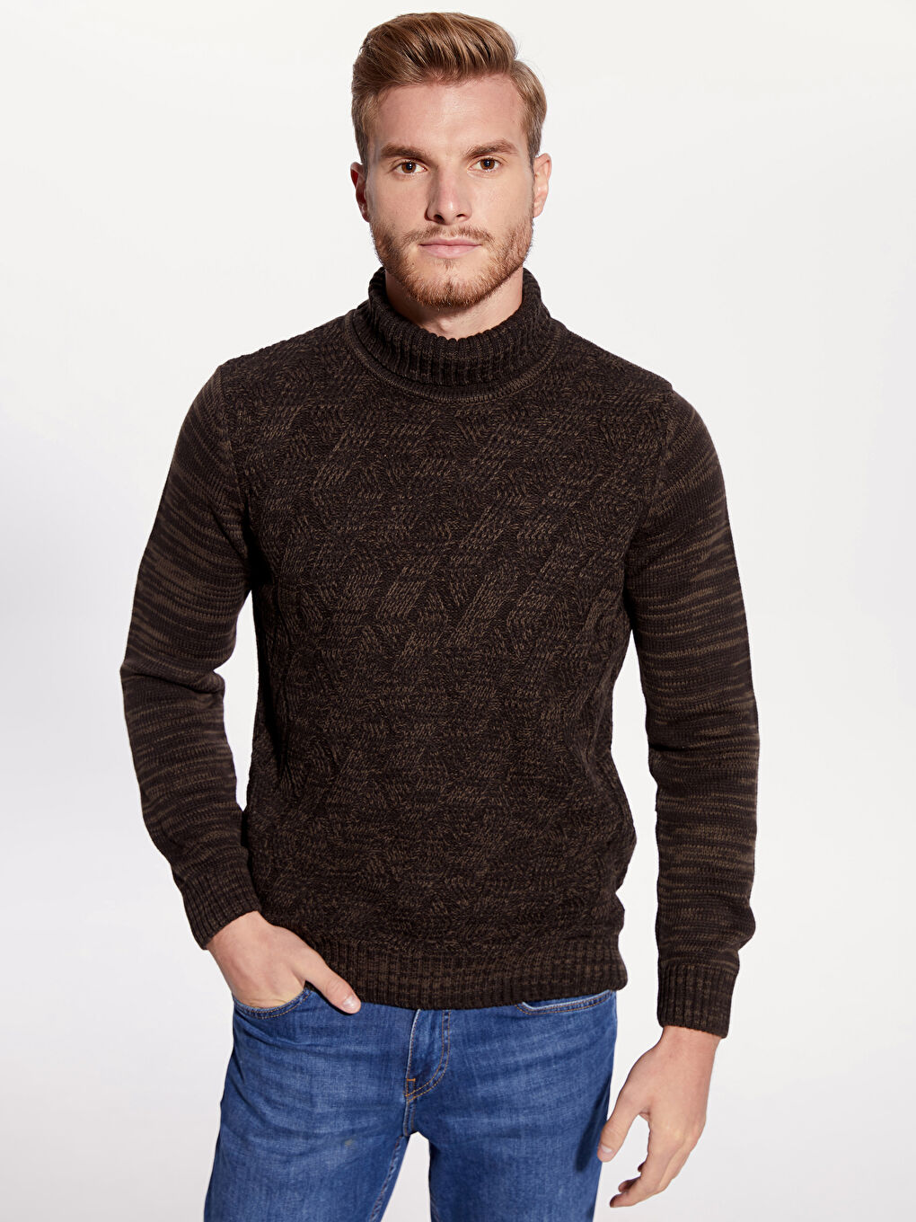 Kahverengi Erkek Kazak-1