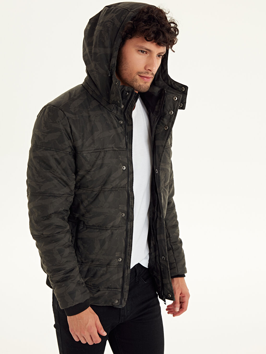 Gri Koyu Grı Şişme Mont