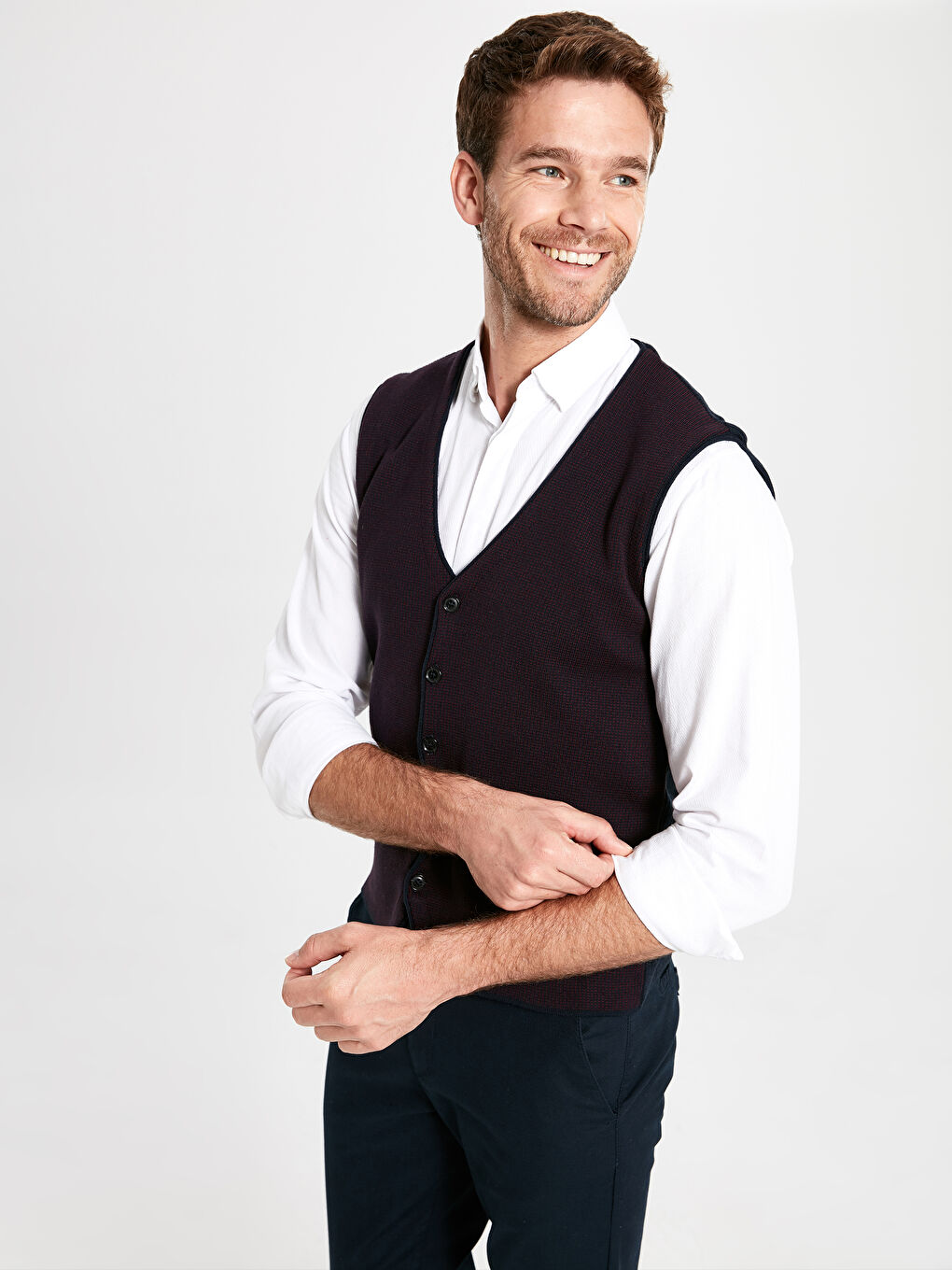 Bordo Standart Kalıp V Yaka Erkek Triko Yelek-2