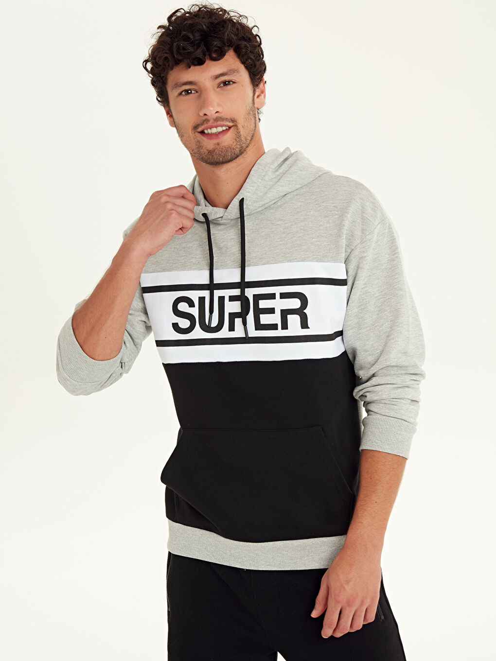 Gri Uzun Kollu Baskılı Erkek Hoodie