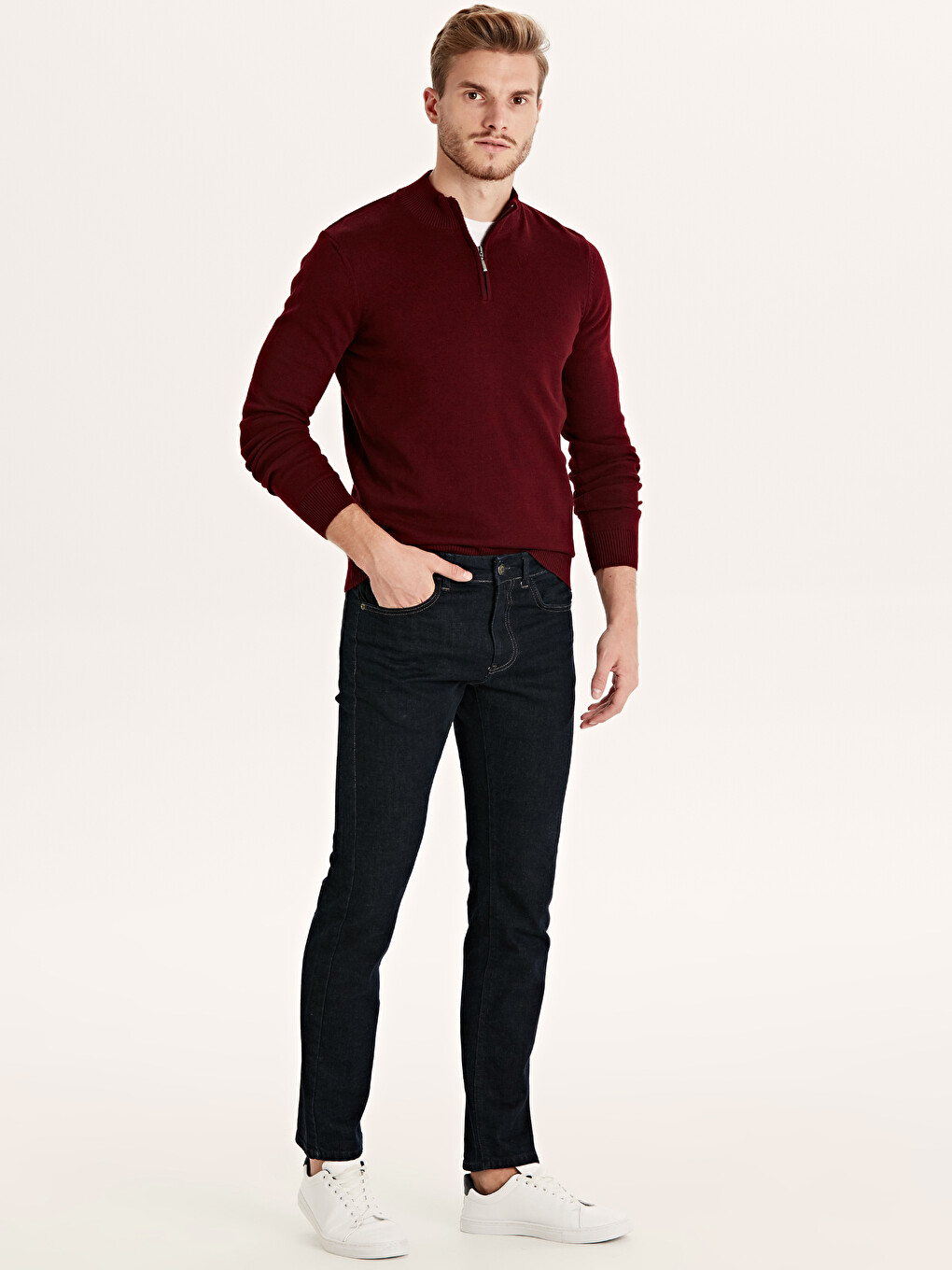 Man Bordeaux Sweater-2
