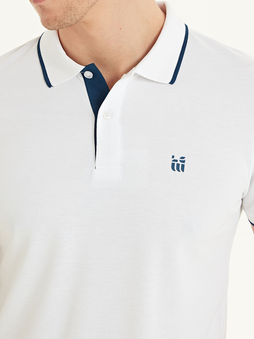 Beyaz Polo Yaka Basic Kısa Kollu Pike Tişört-3