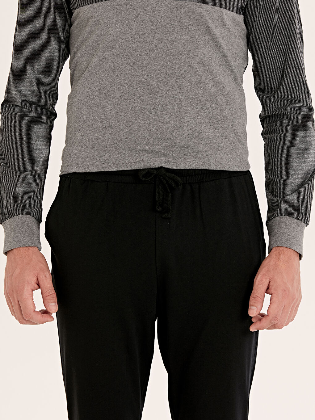 Siyah Çizgili Pijama Takım-2