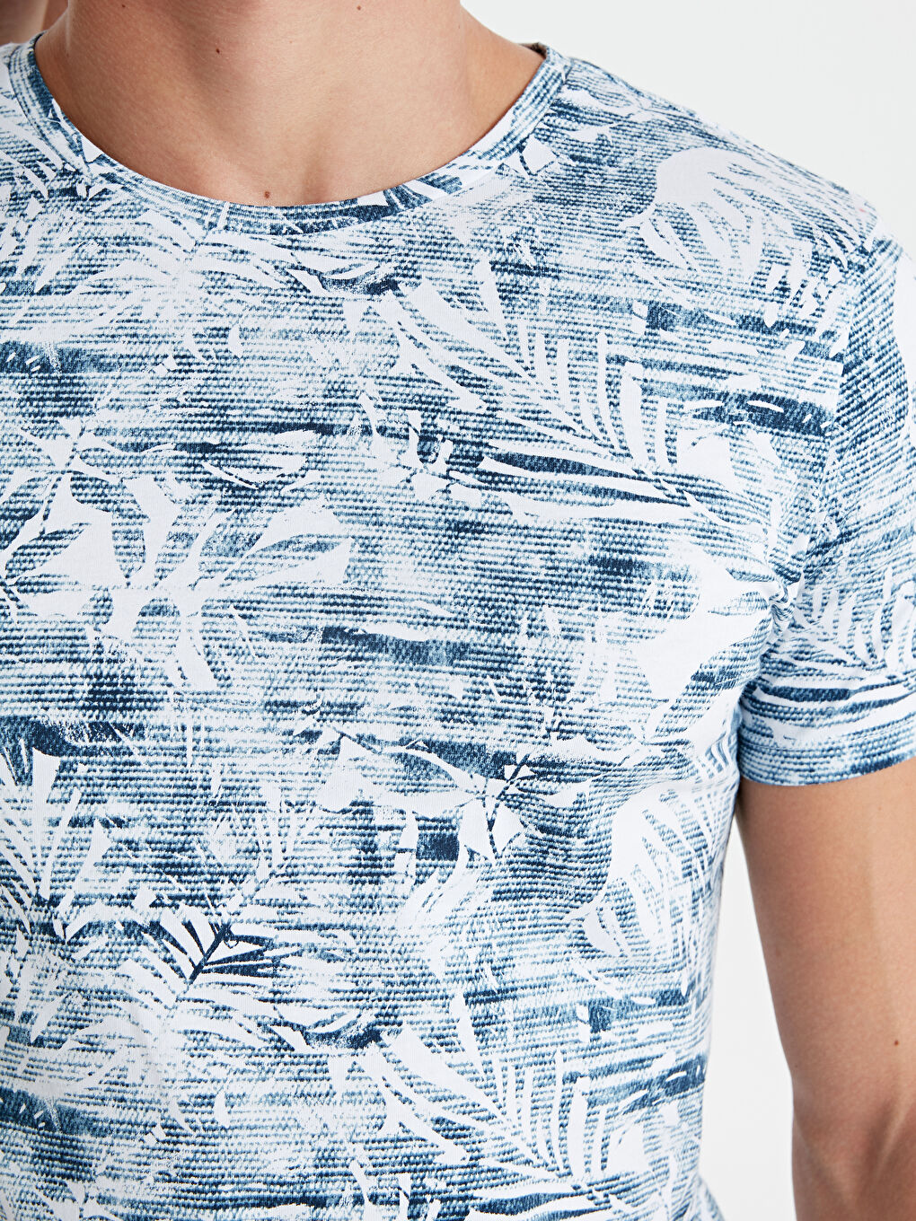 Beyaz Bisiklet Yaka Penye Erkek Tişört-3