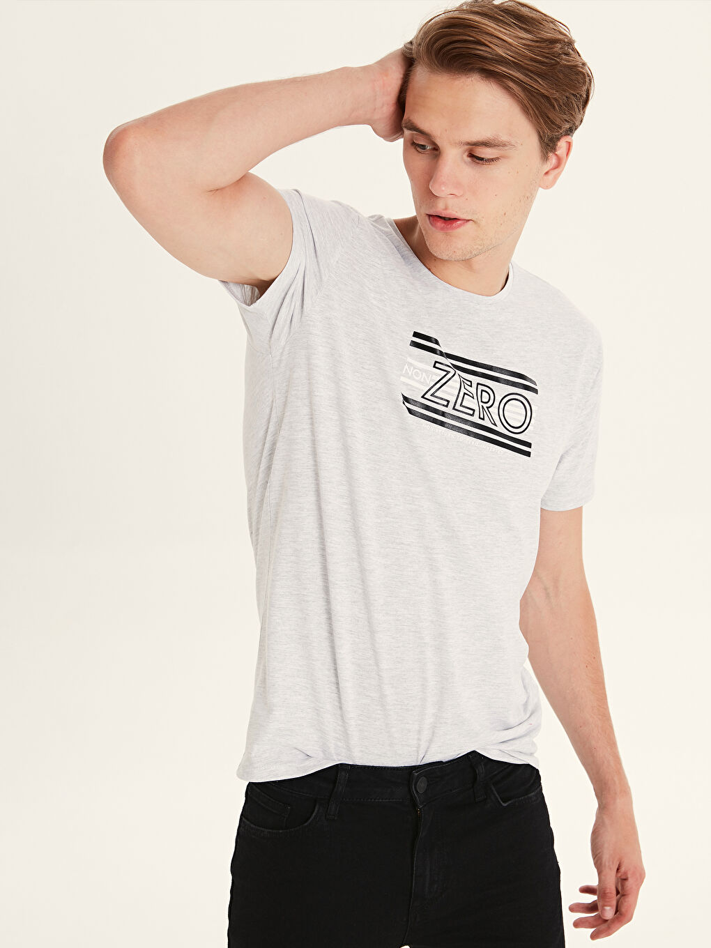 Gri Bisiklet Yaka Kısa Kollu Erkek Tişört