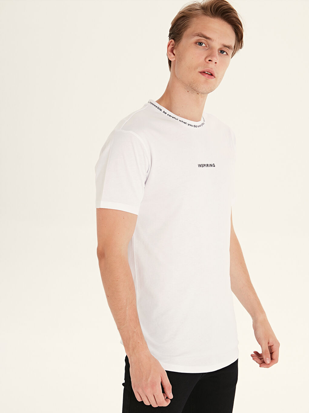 Beyaz Bisiklet Yaka Penye Erkek Tişört-1