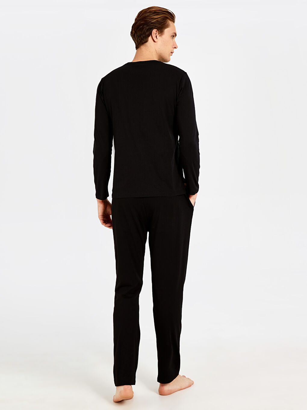 Siyah Standart Kalıp Galatasaray Baskılı Erkek Taraftar Pijama Takımı-2