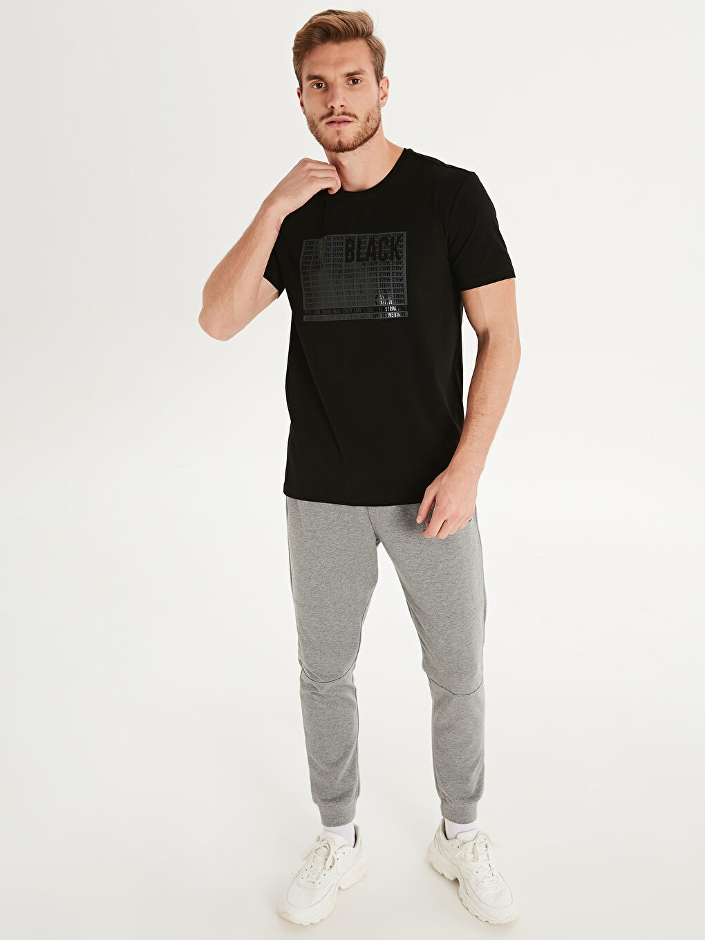 Siyah Bisiklet Yaka Penye Erkek Tişört-2