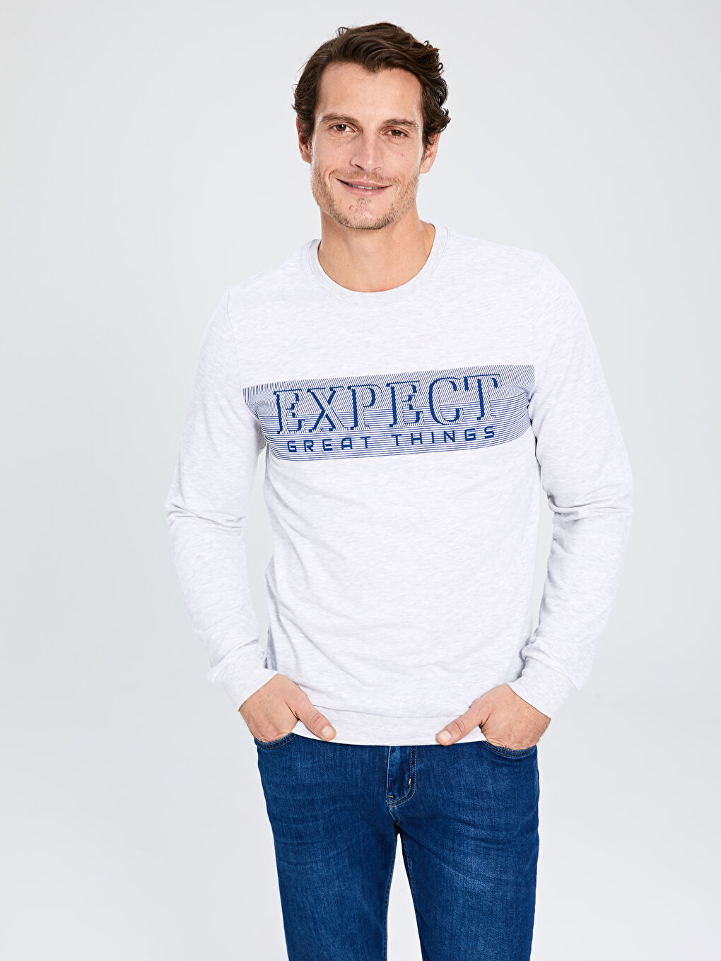 Beyaz Bisiklet Yaka Uzun Kollu Erkek Sweatshirt