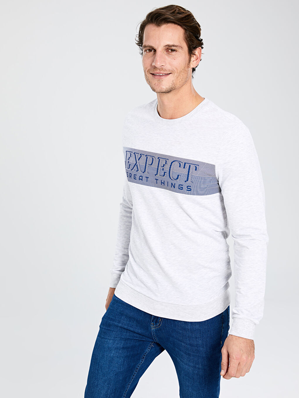 Beyaz Bisiklet Yaka Uzun Kollu Erkek Sweatshirt-1