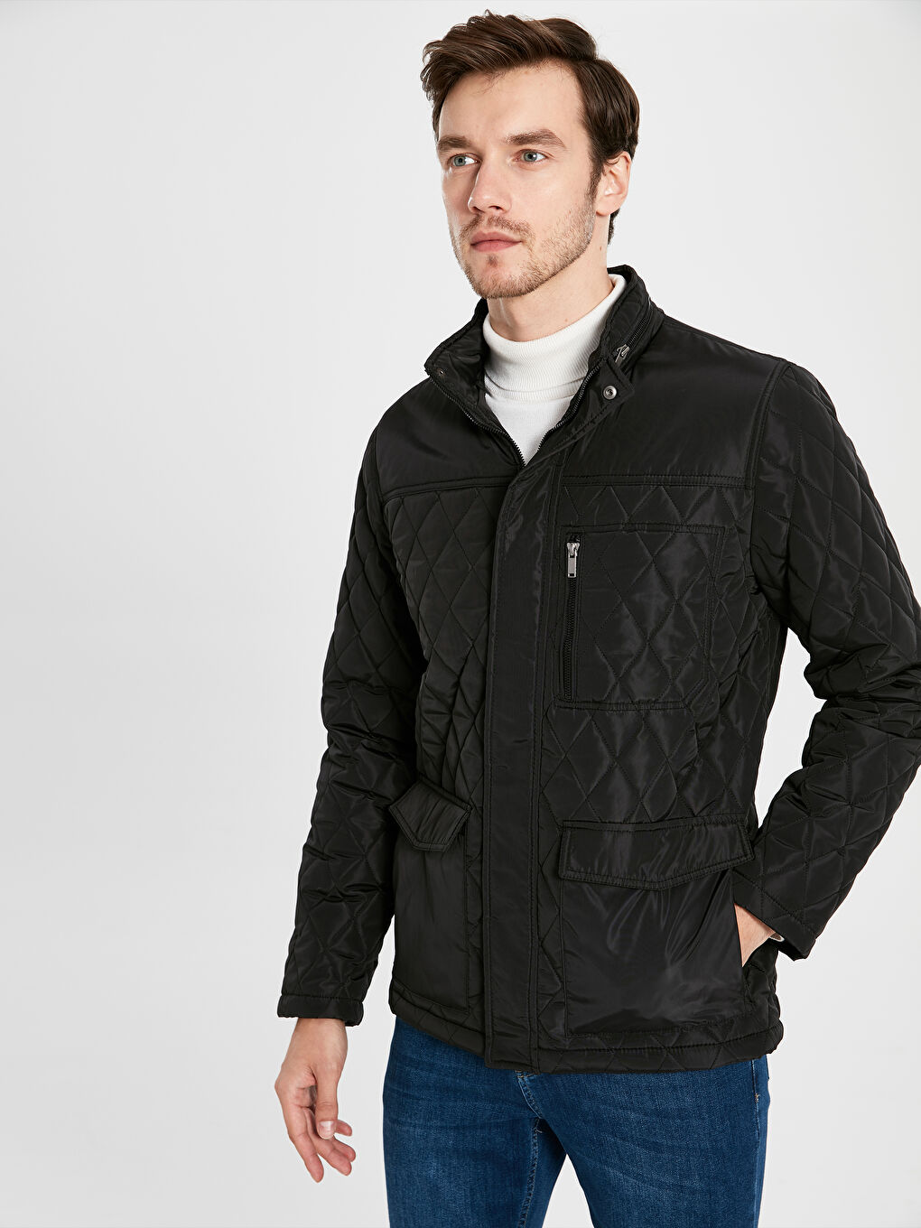 Siyah Dik Yaka Erkek Şişme Mont-1