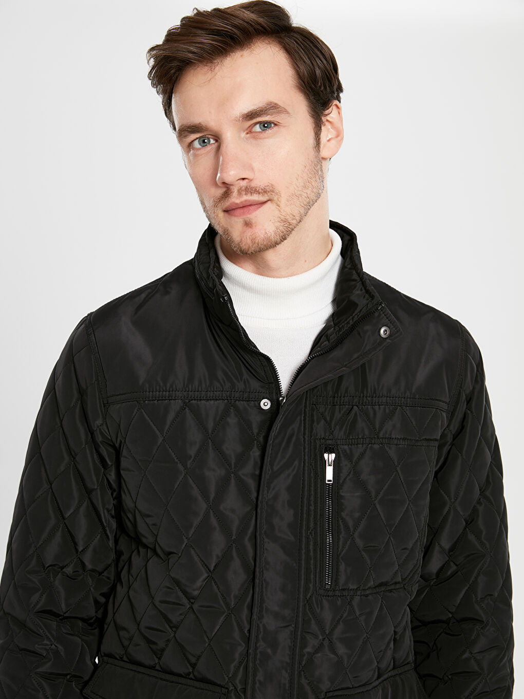 Siyah Dik Yaka Erkek Şişme Mont-2