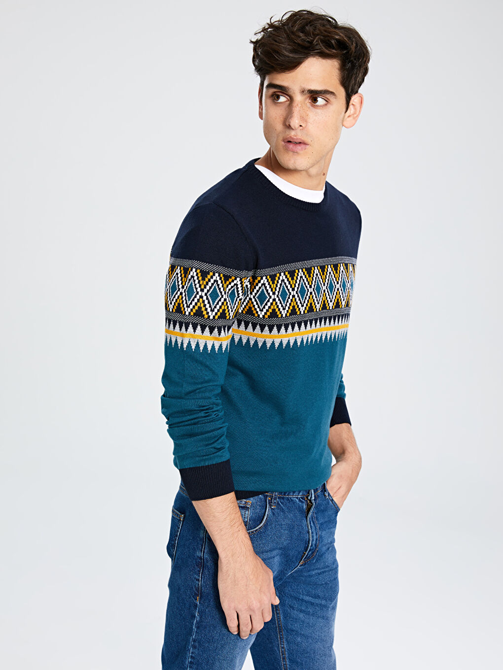 Ерлерге арналған трикотаж ұзын жеңді дөңгелек жағалы жемпір-1