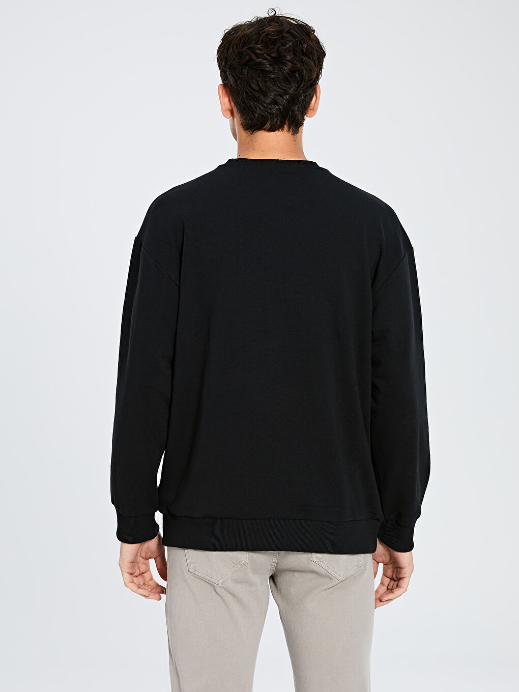 Siyah Bisiklet Yaka Uzun Kollu Erkek Sweatshirt-3