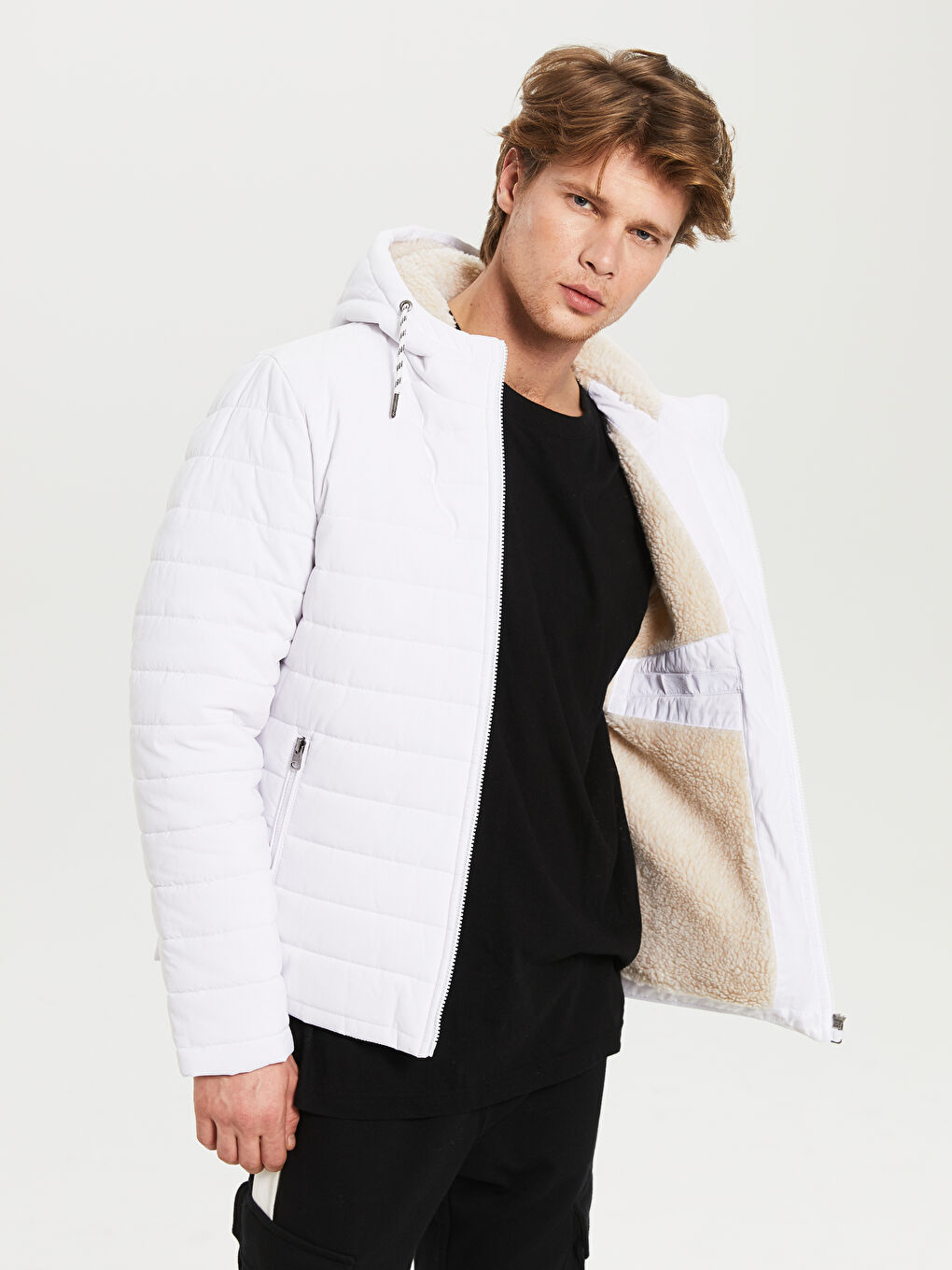 Beyaz Dik Yaka Erkek Şişme Mont-4