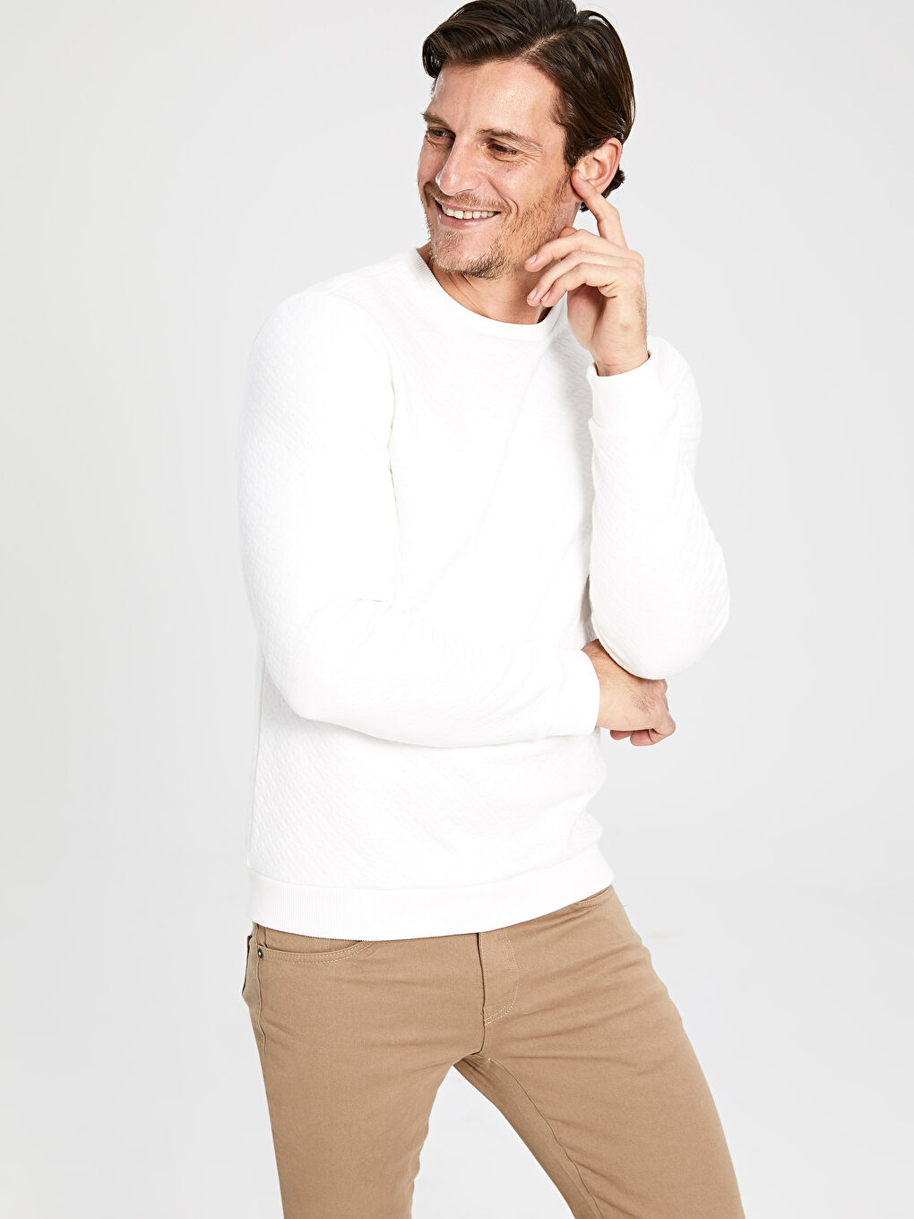 Beyaz Slim Fit Bisiklet Yaka Uzun Kollu Tişört