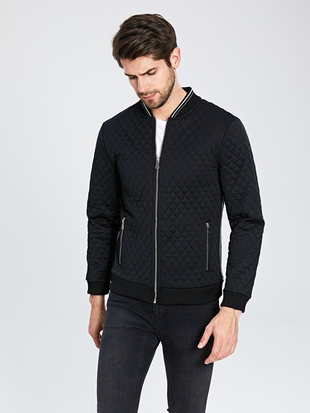 كارديجان خفيف الوزن مبطن بقصة ضيقة