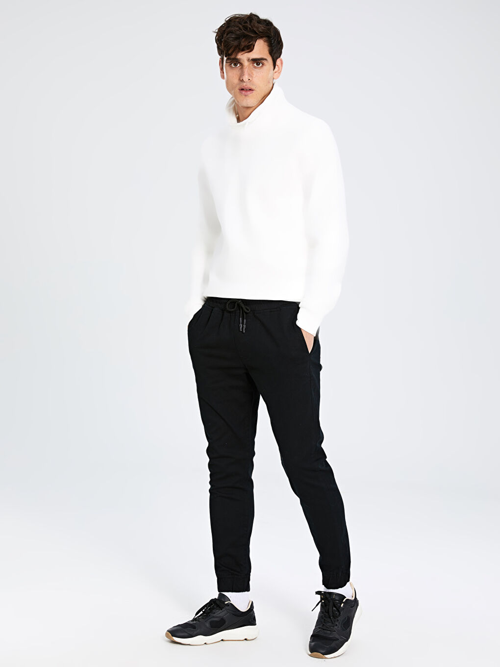 Siyah Slim Fit Jogger Eşofman Altı-2