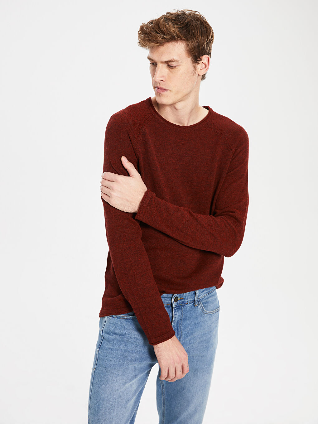 Ерлер қызғылт сары түс Жемпір