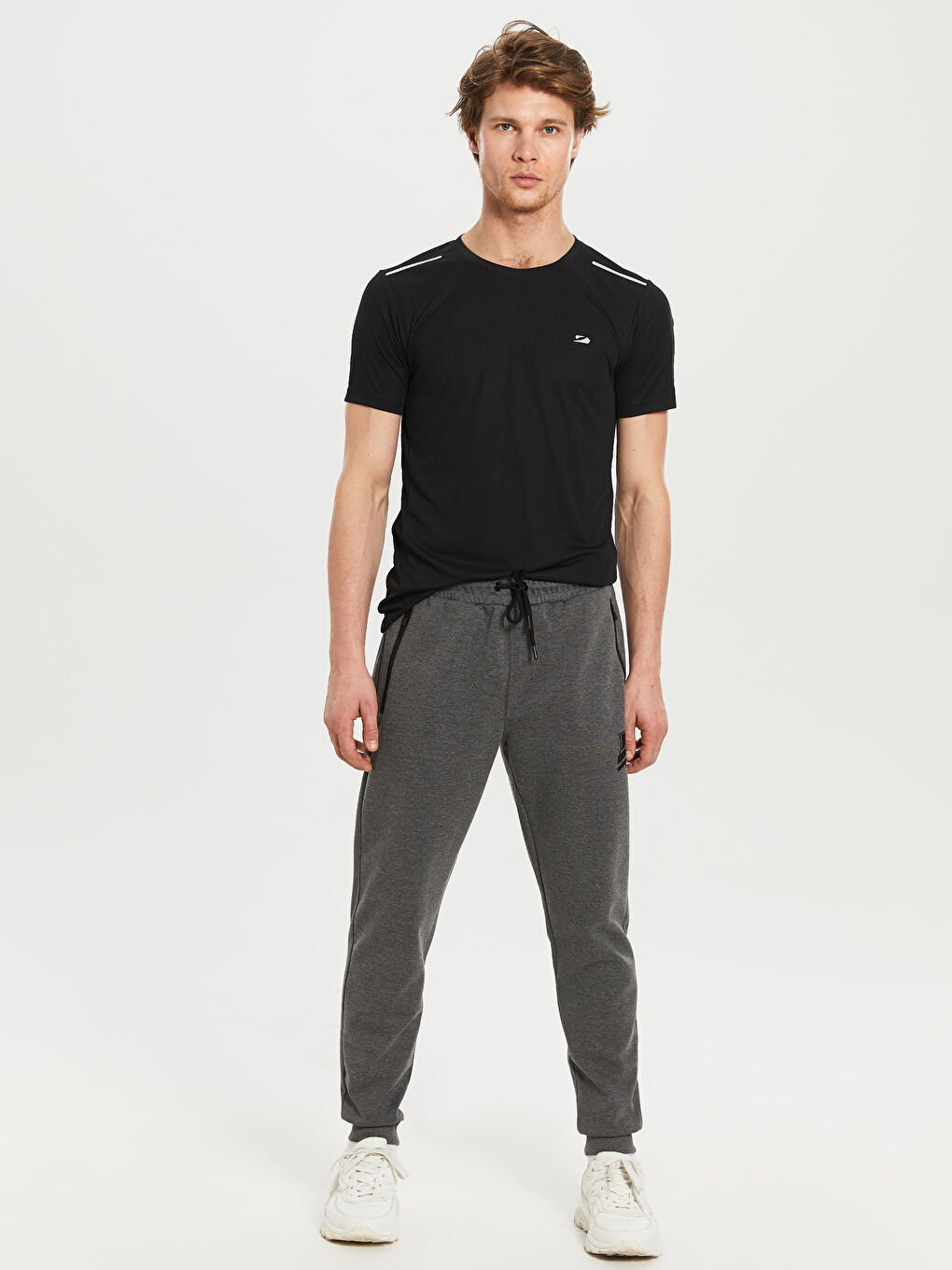 Gri Standart Kalıp Real Madrid Baskılı Aktif Spor Erkek Taraftar Eşofman Altı-1