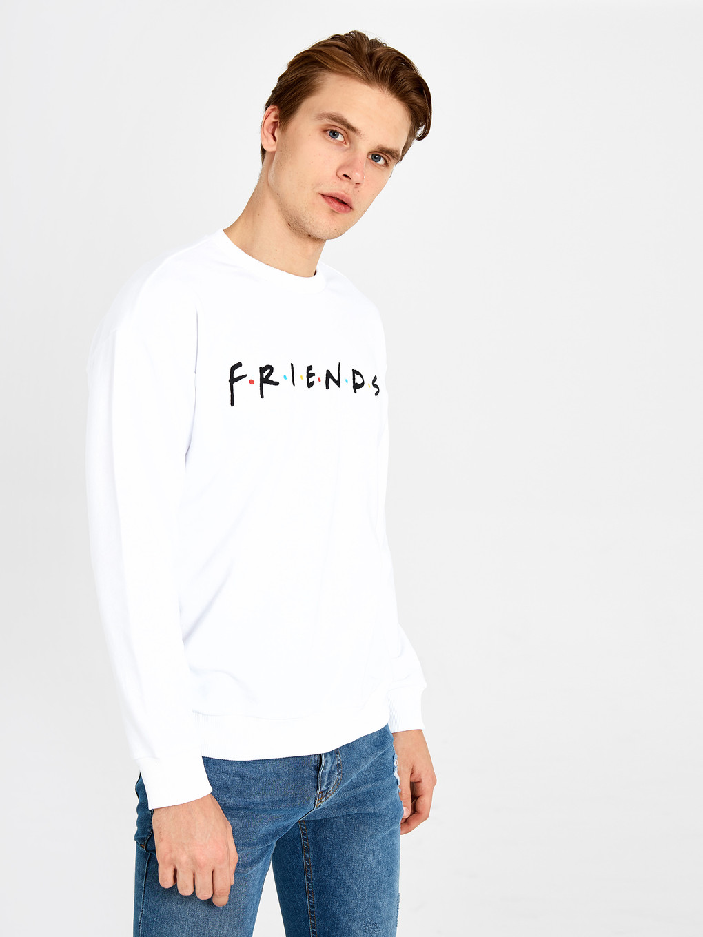 Beyaz Bisiklet Yaka Uzun Kollu Friends Baskılı Erkek Sweatshirt