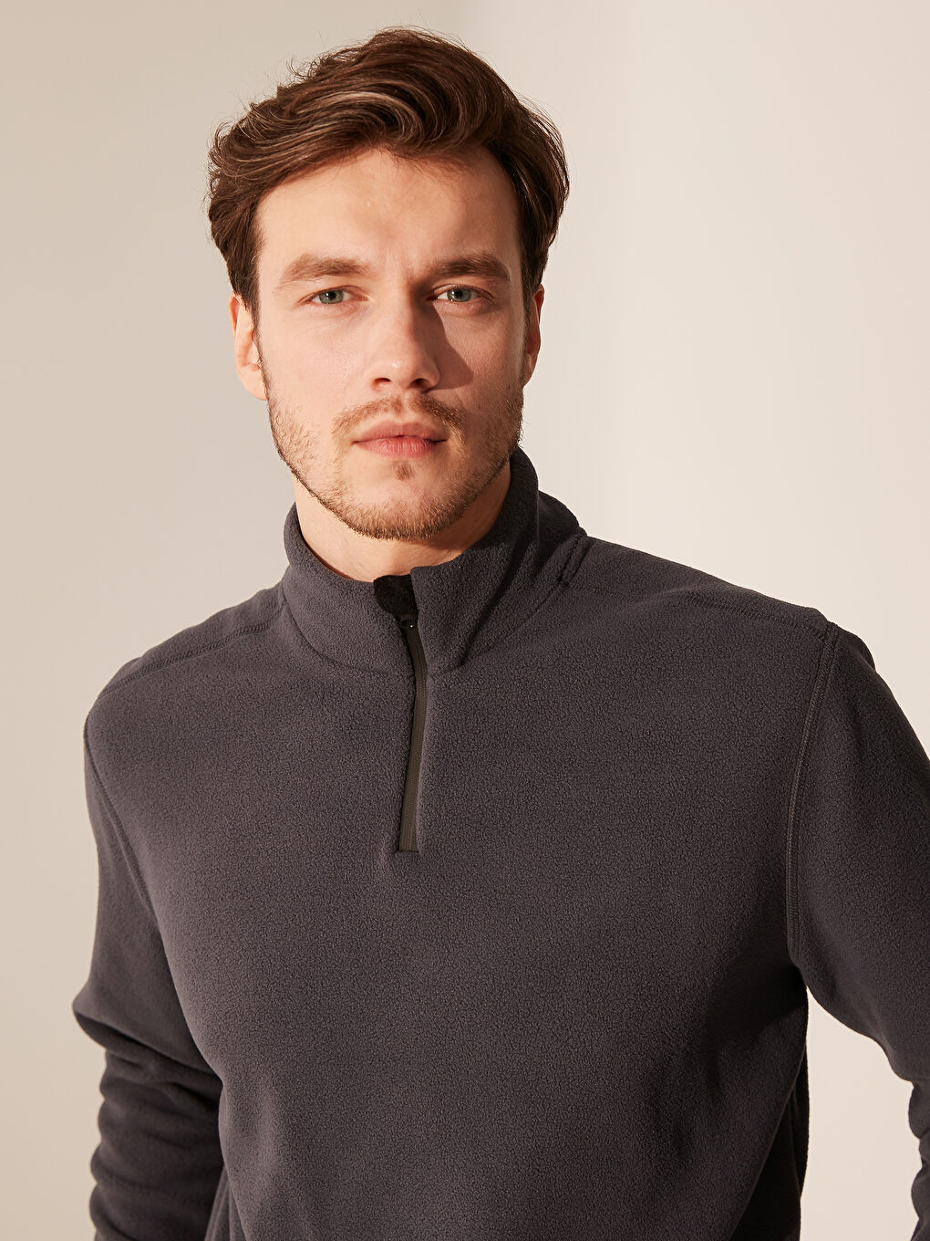 Antrasit Dik Yaka Erkek Sweatshirt-1