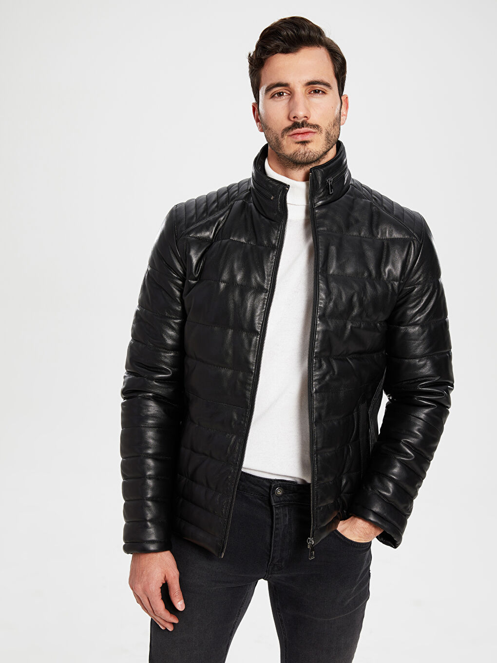 Yeni Siyah Deri Görünümlü Mont