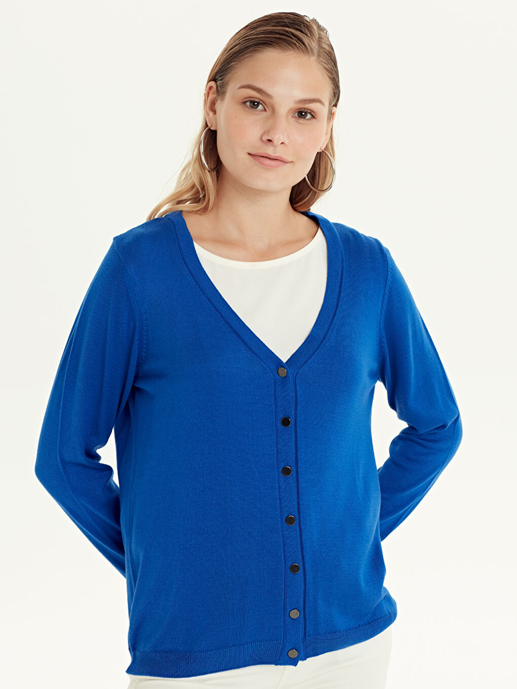 Mavi V Yaka Kadın Hırka