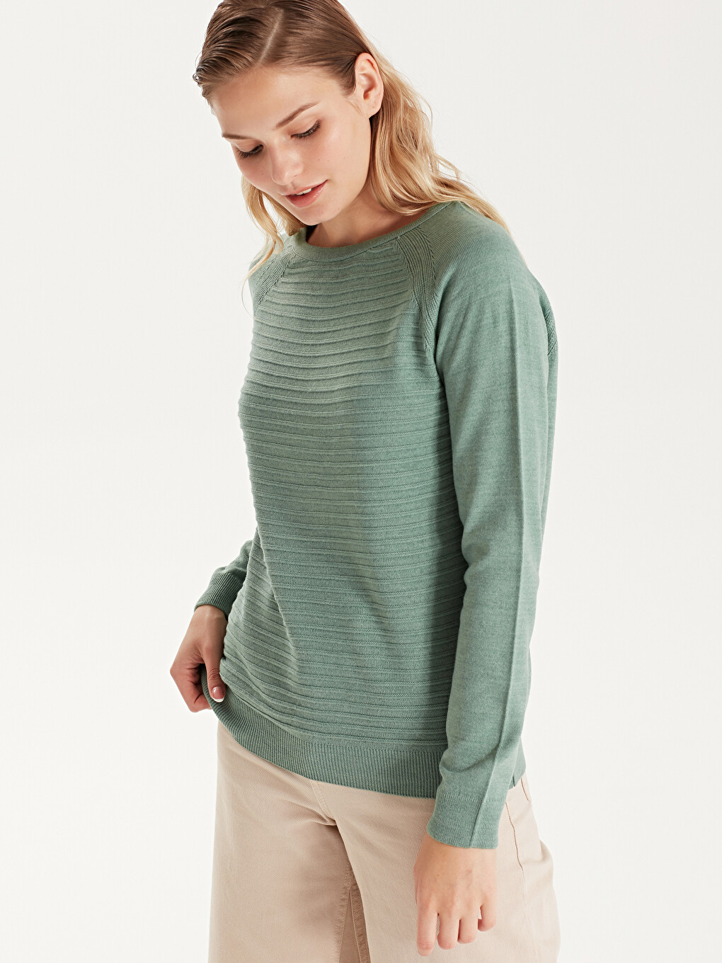 Woman Green Sweater-2