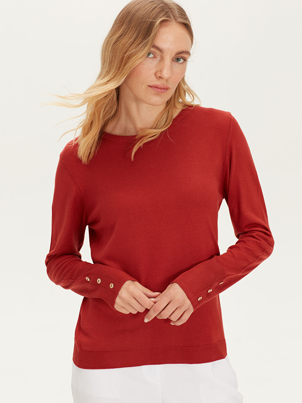 Woman ORANGE Sweater