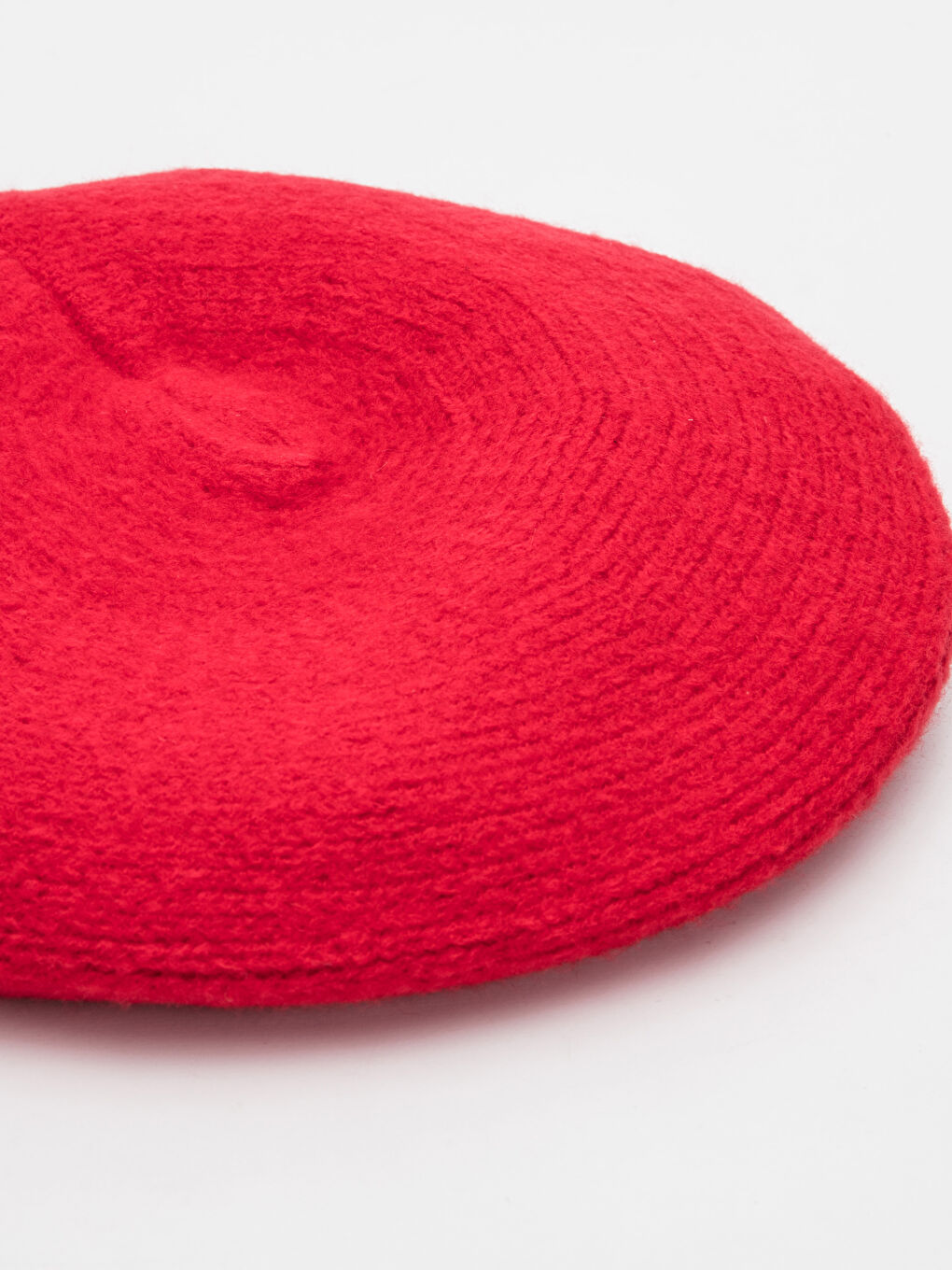 Kırmızı Akrilik Kadın Ressam Şapka-1