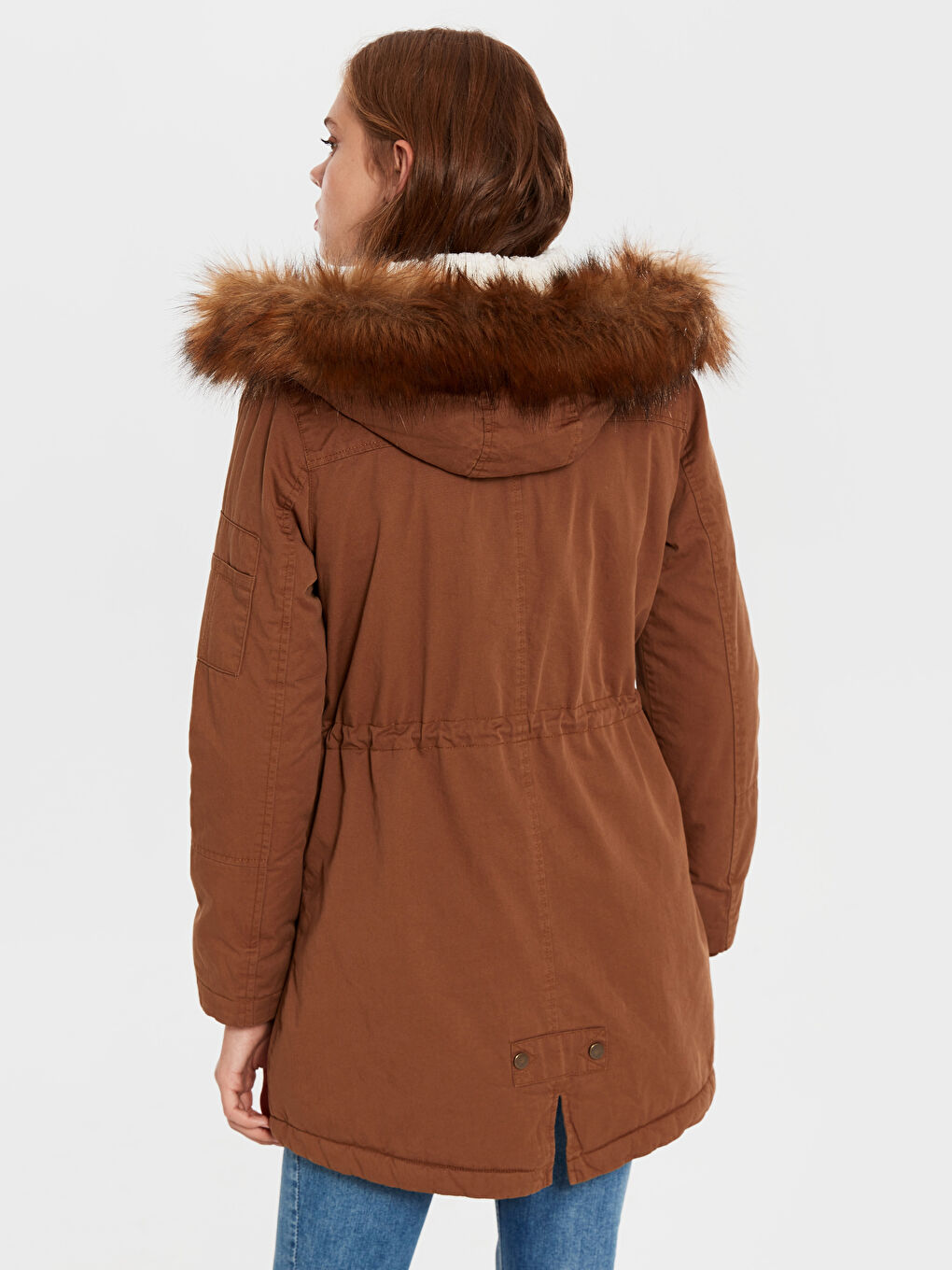 Kahverengi Kapüşonlu Uzun Kollu Kadın Parka-2