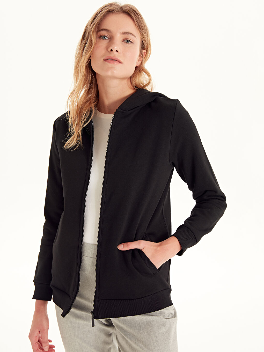 Yeni Siyah Fermuarlı Sweatshirt-1