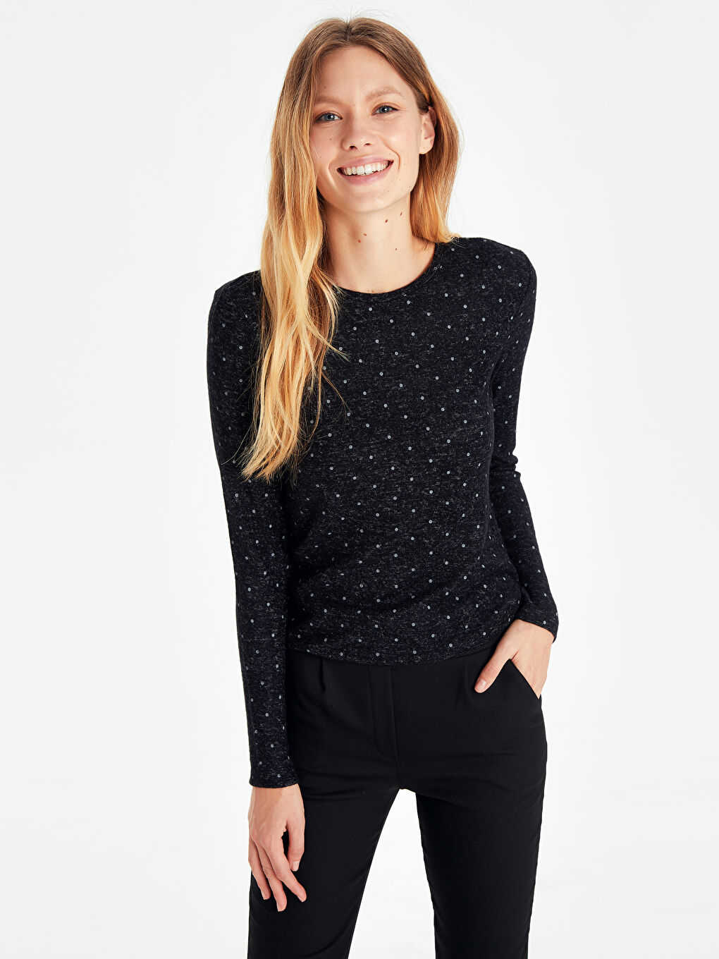 Antrasit Bisiklet Yaka Puantiyeli Uzun Kollu Kadın Tişört