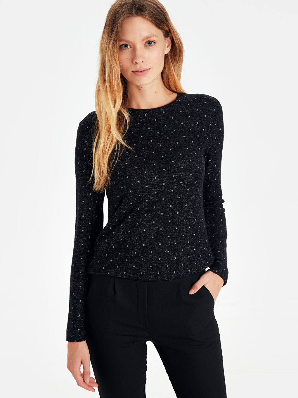 Antrasit Bisiklet Yaka Puantiyeli Uzun Kollu Kadın Tişört-1