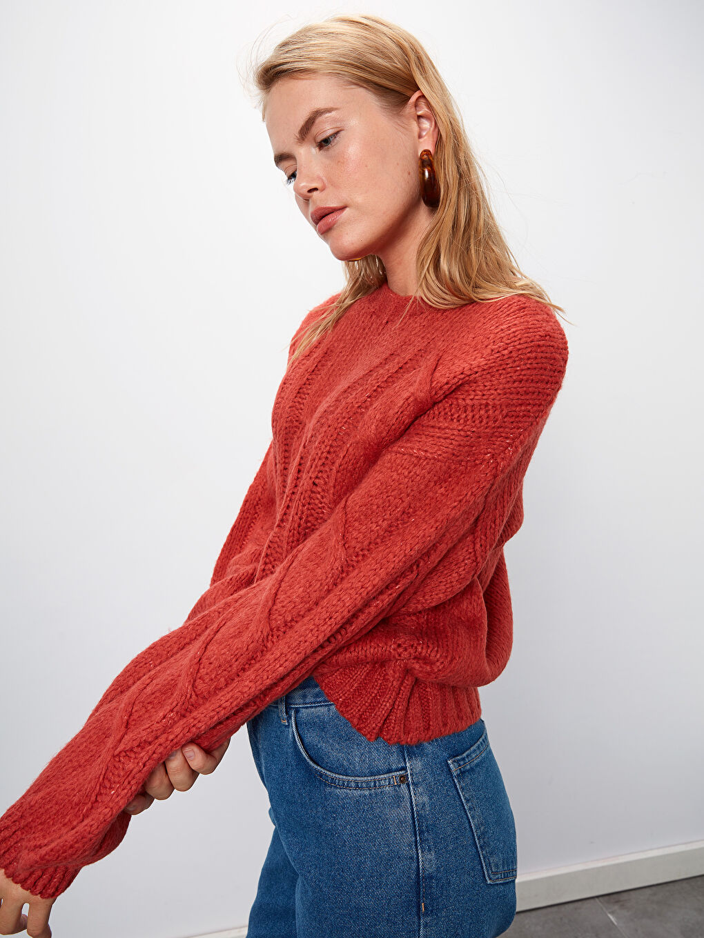 Kırmızı Bisiklet Yaka Uzun Kollu Kadın Kazak-1