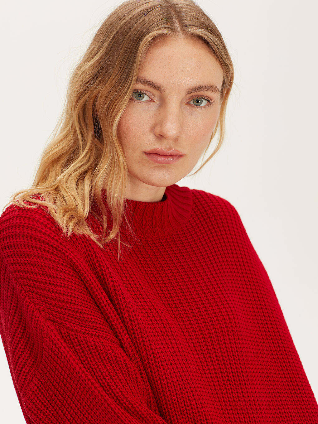 Canlı Kırmızı Kazak-2