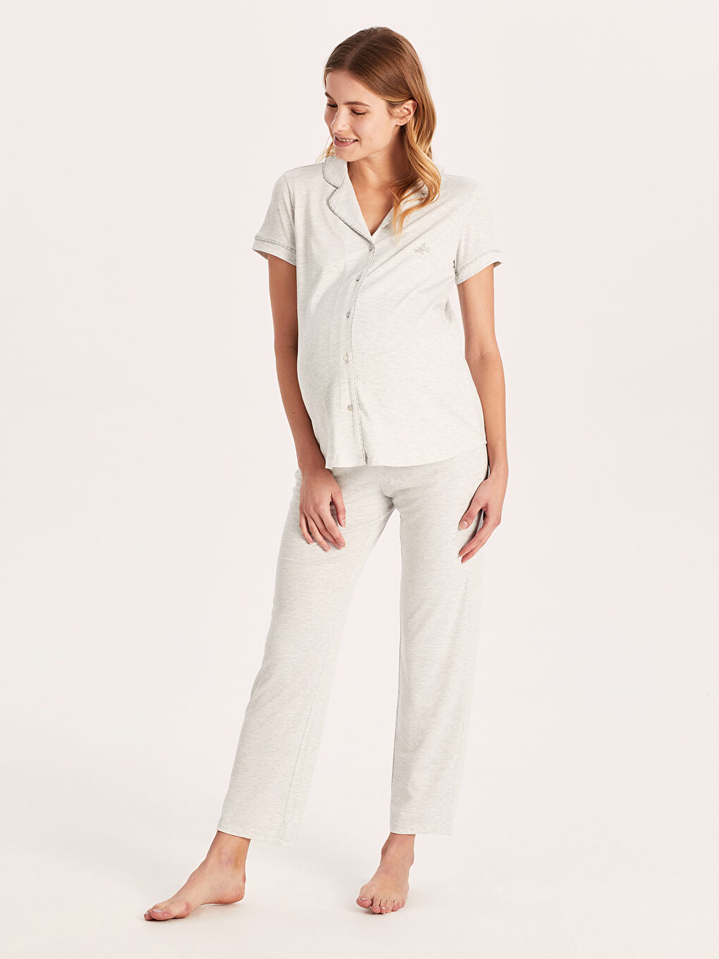 Gri Gömlek Yaka Kısa Kollu Kadın Pijama Takım-1