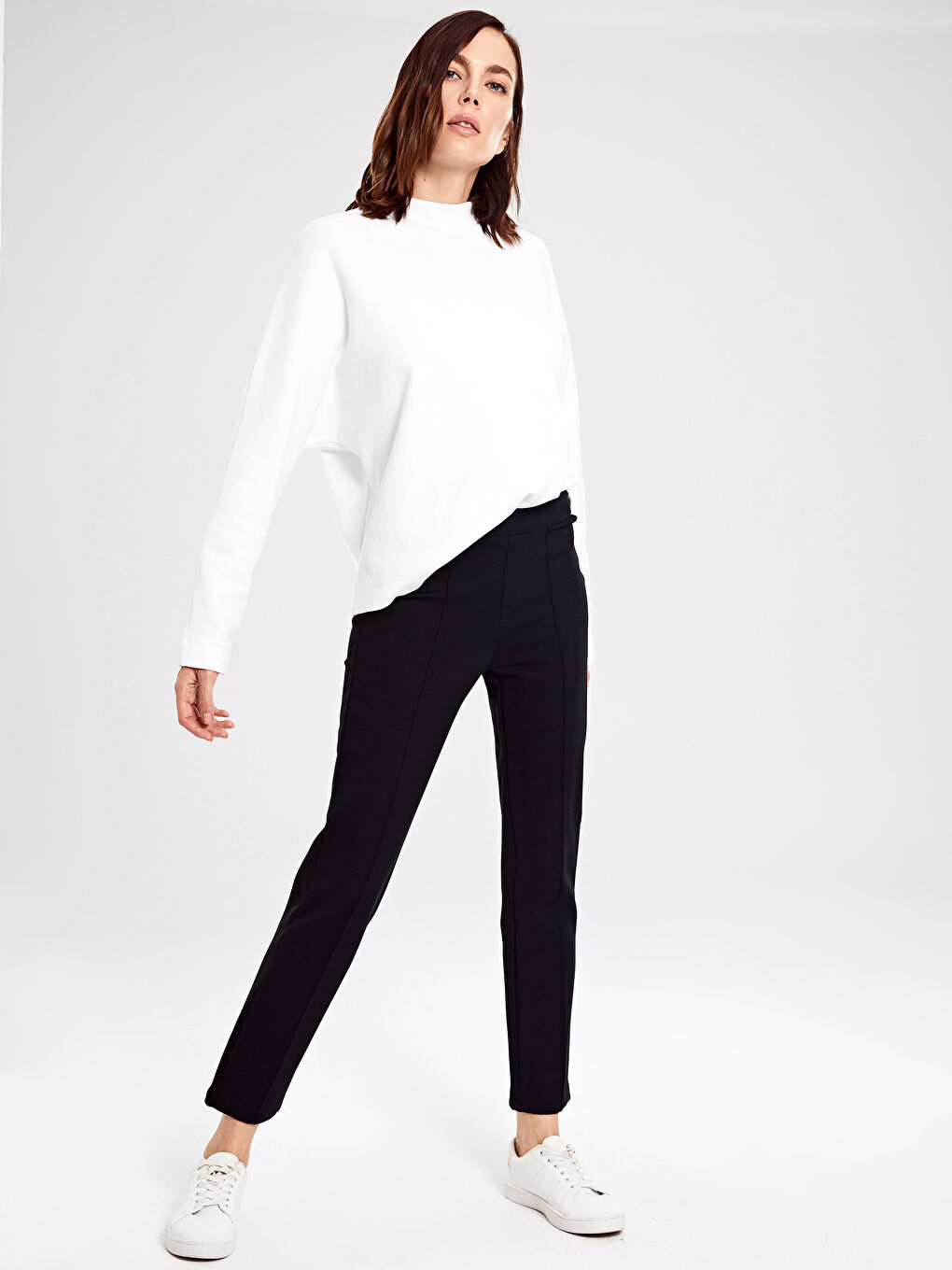 Woman BLACK Trousers-1