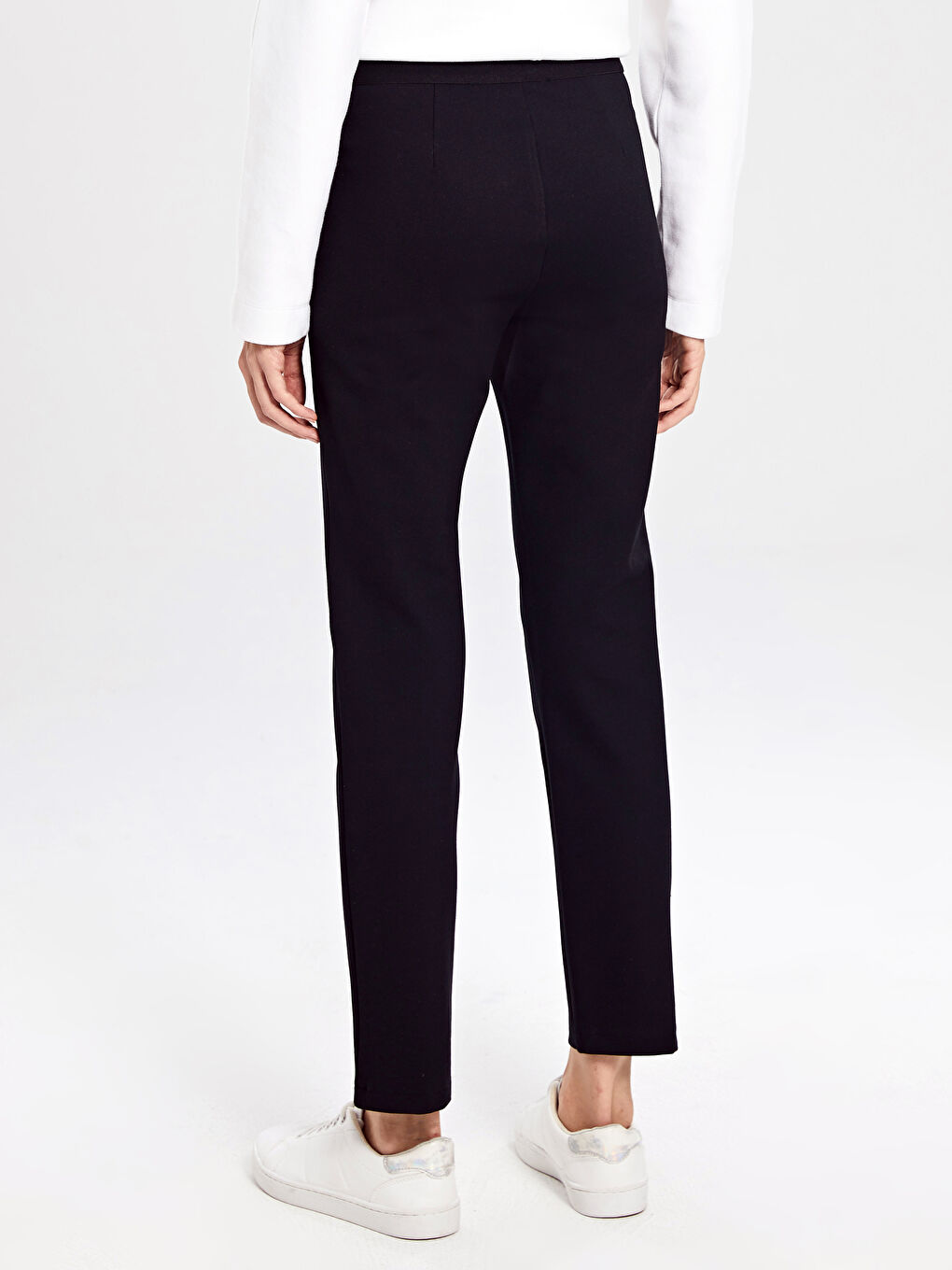 Woman BLACK Trousers-2