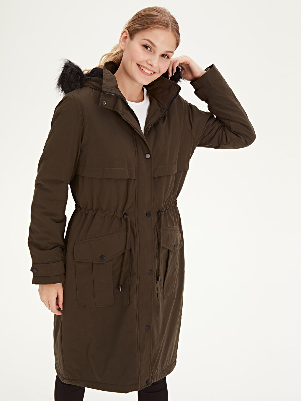 Haki Kapüşonlu Uzun Kollu Kadın Parka