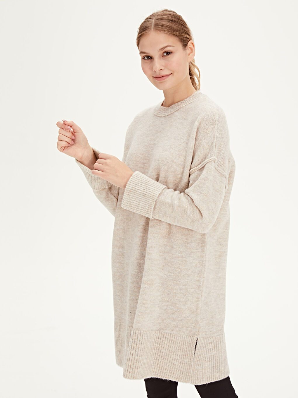 Bej Bisiklet Yaka Oversize Kadın Tunik-1