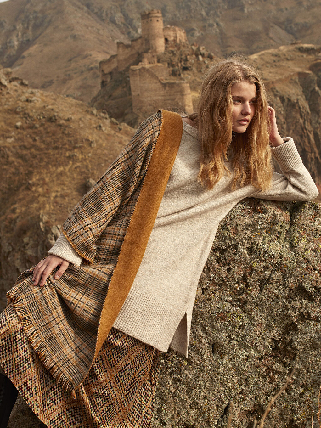 Bej Bisiklet Yaka Oversize Kadın Tunik