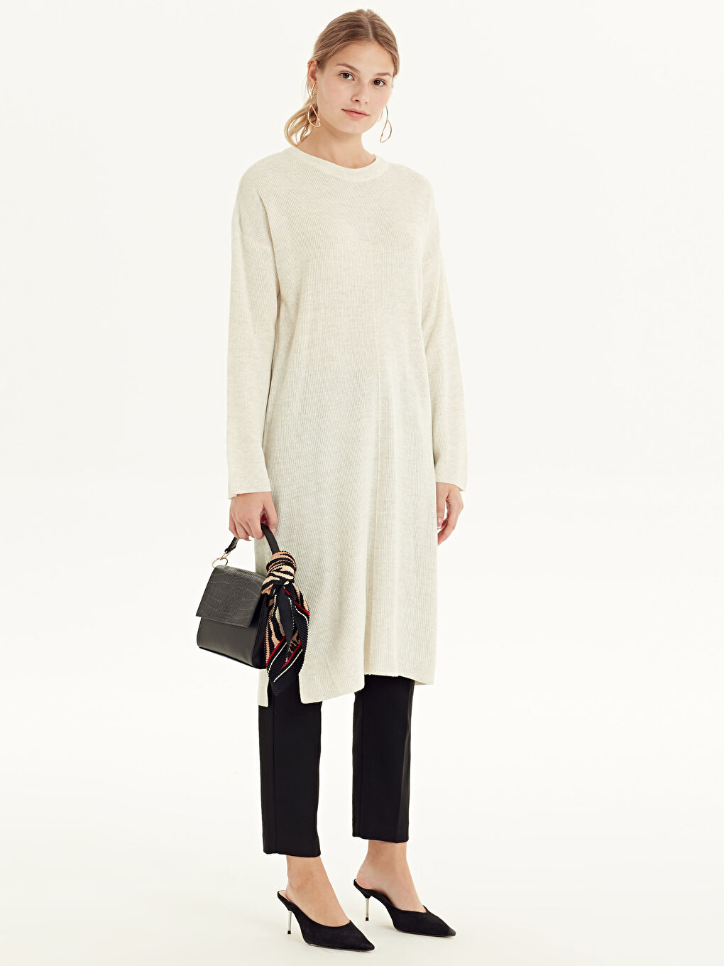 Ekru Kadın Bisiklet Yaka Düz Triko Tunik