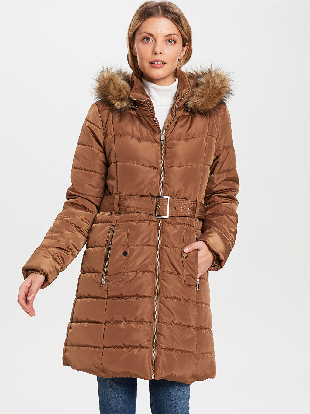 Bej Kapüşonlu Kemerli Kadın Kalın Mont