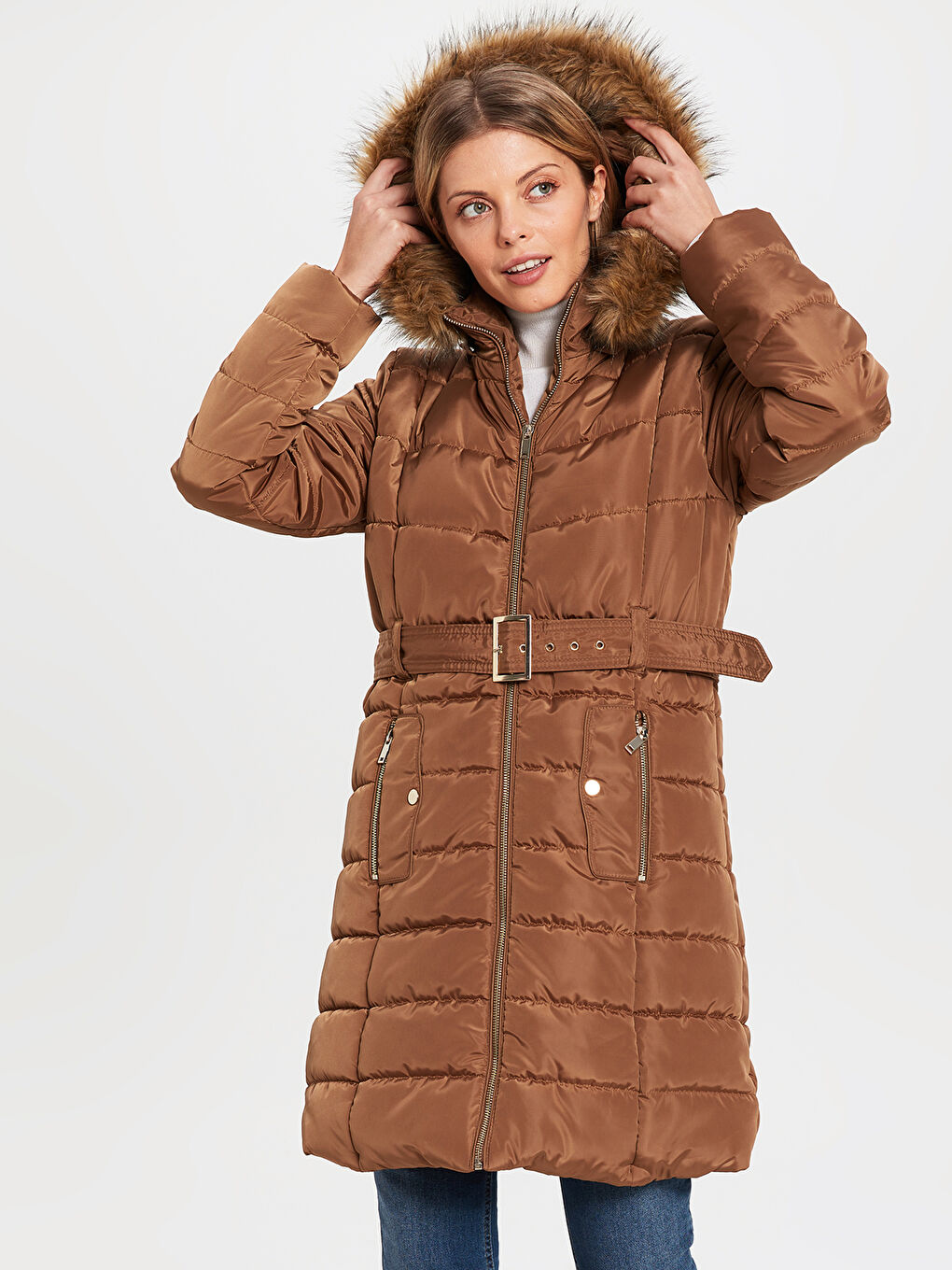 Bej Kapüşonlu Kemerli Kadın Kalın Mont-1