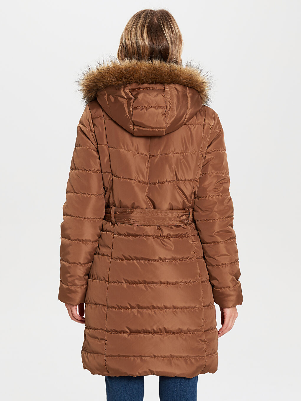 Bej Kapüşonlu Kemerli Kadın Kalın Mont-3