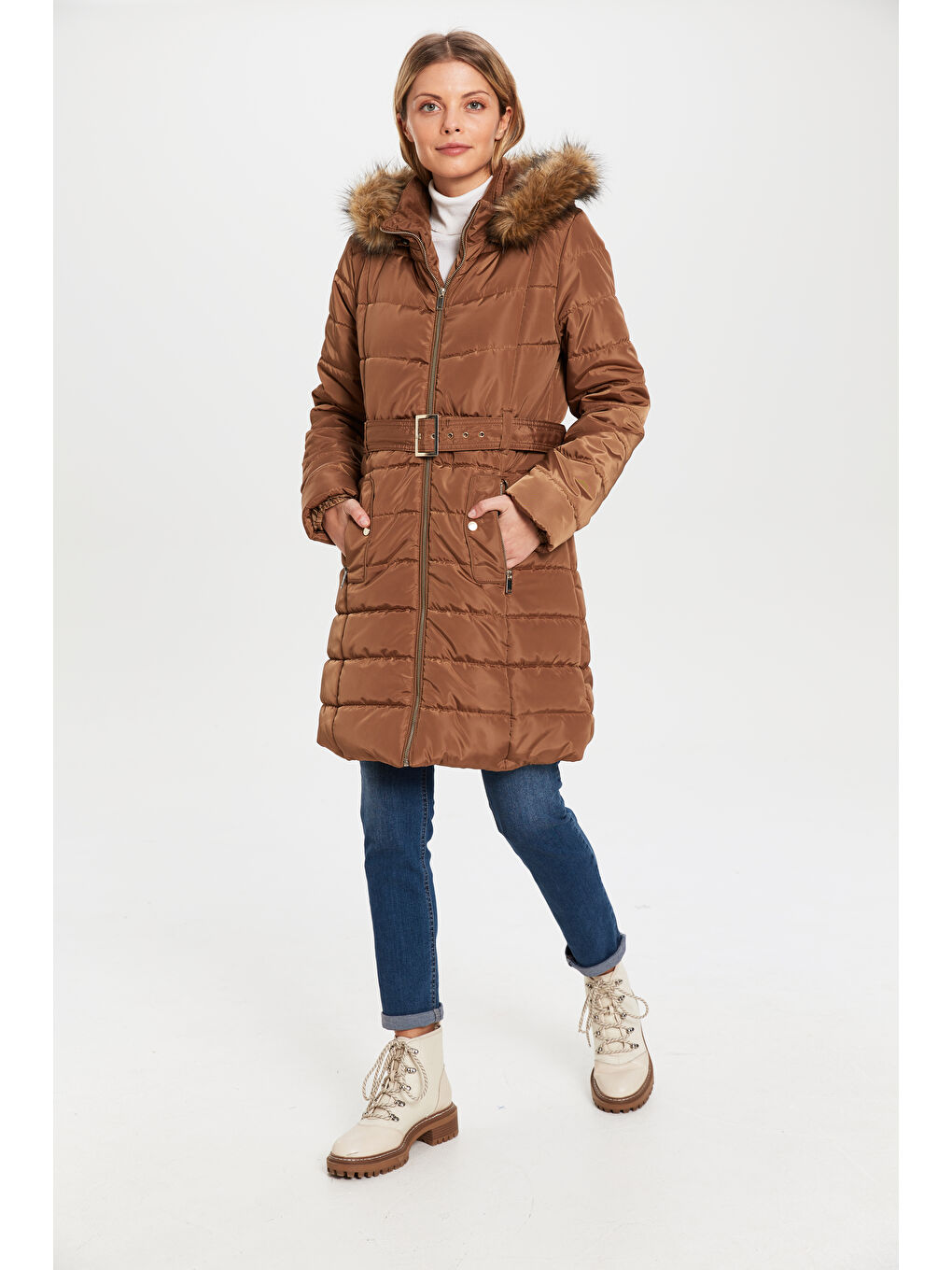 Bej Kapüşonlu Kemerli Kadın Kalın Mont-4