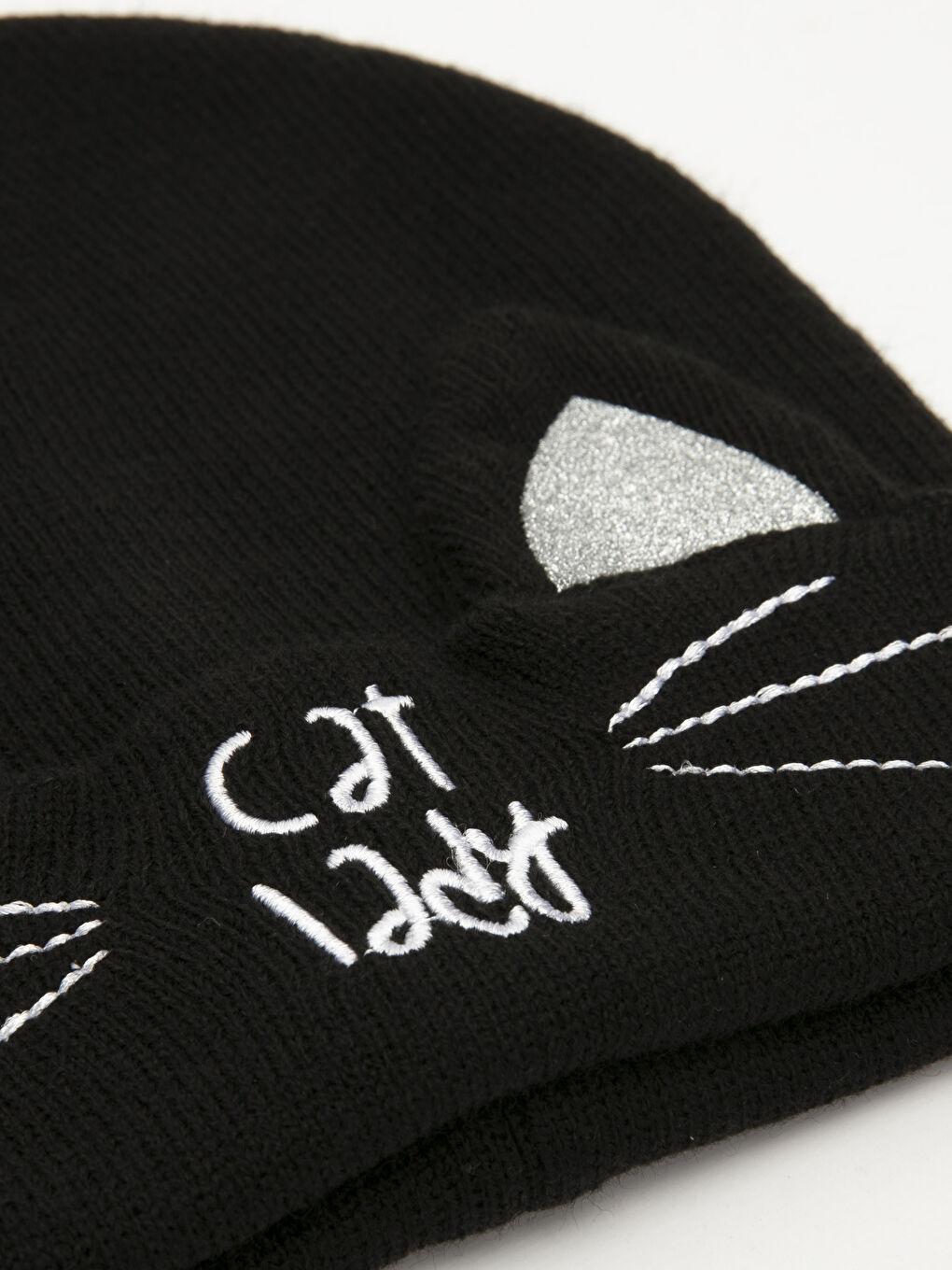 Woman BLACK Beanie-1