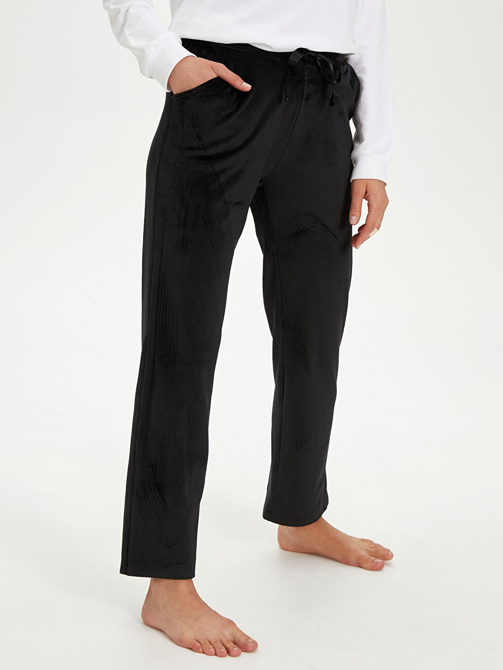 Woman Black Pyjama Bottoms-2